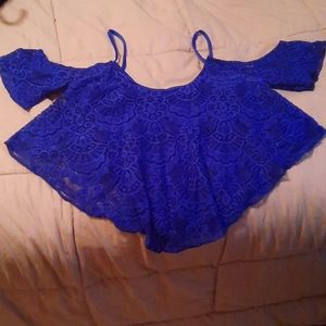 Lace bright blue cut out sleeve tank belly shirt very cute comes down in middle